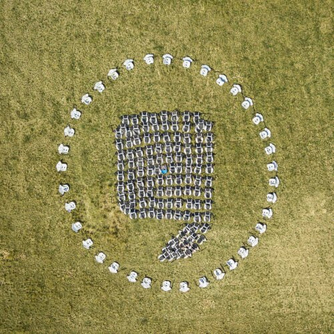 Logo La Virgule revisité, constitué avec nos sac à dos