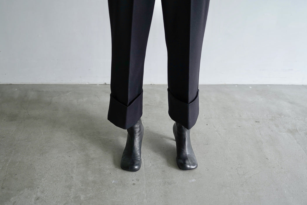 Virgine Wool Cropped Pants_Black– IIROT