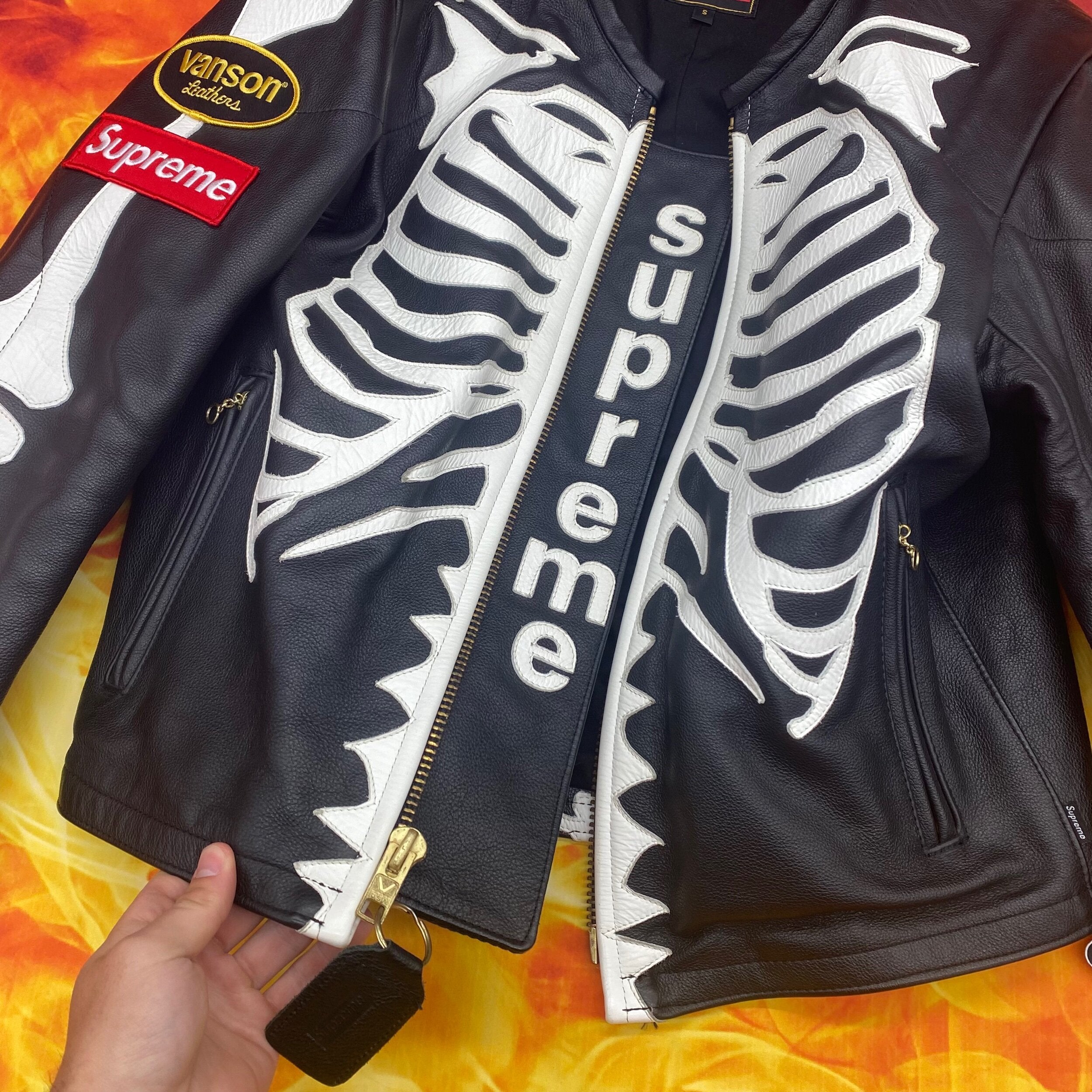 Supreme vanson Leather Bones Jacket Lサイズ - ライダースジャケット