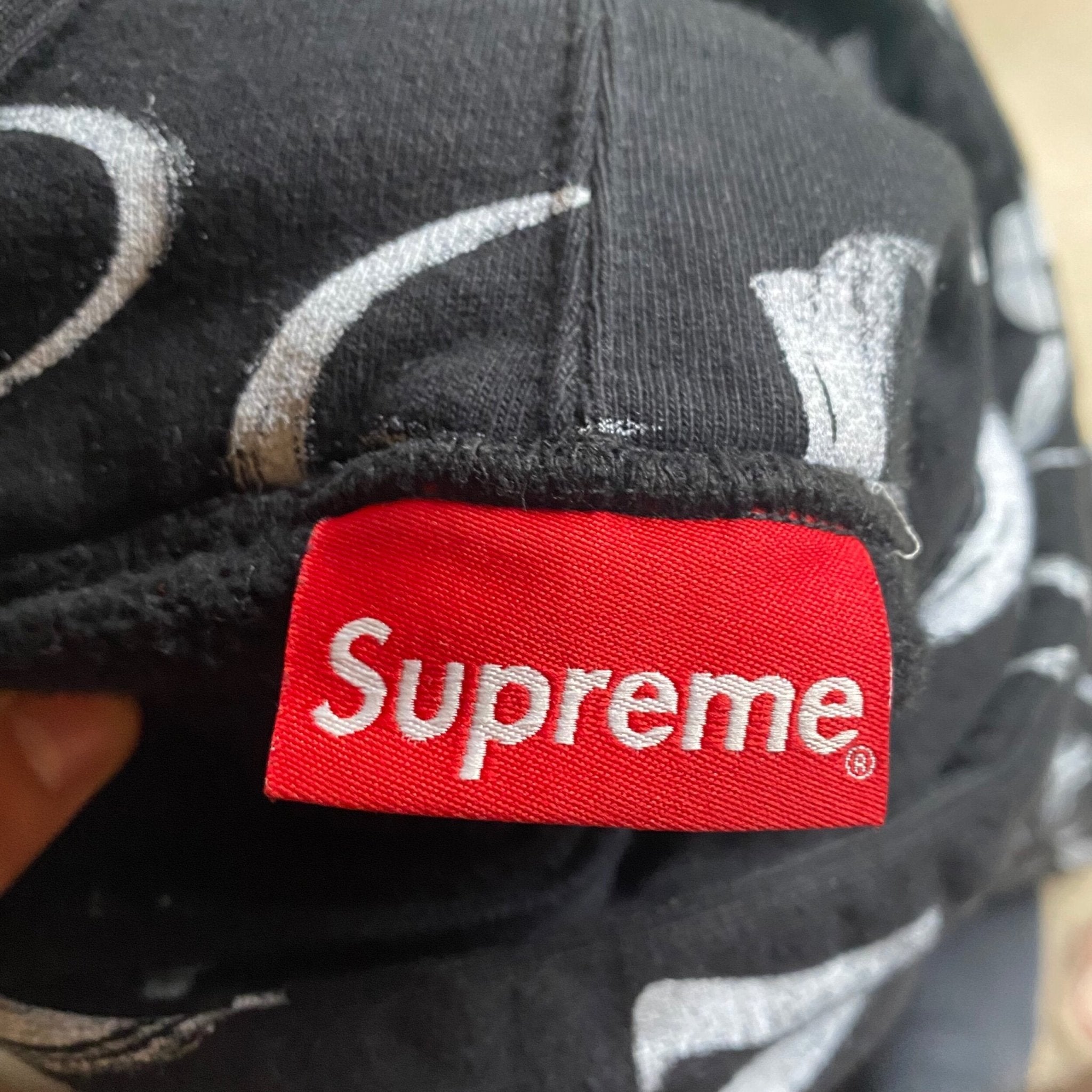 Supreme black ark hoodie- XL – Million Dollar Streetwear