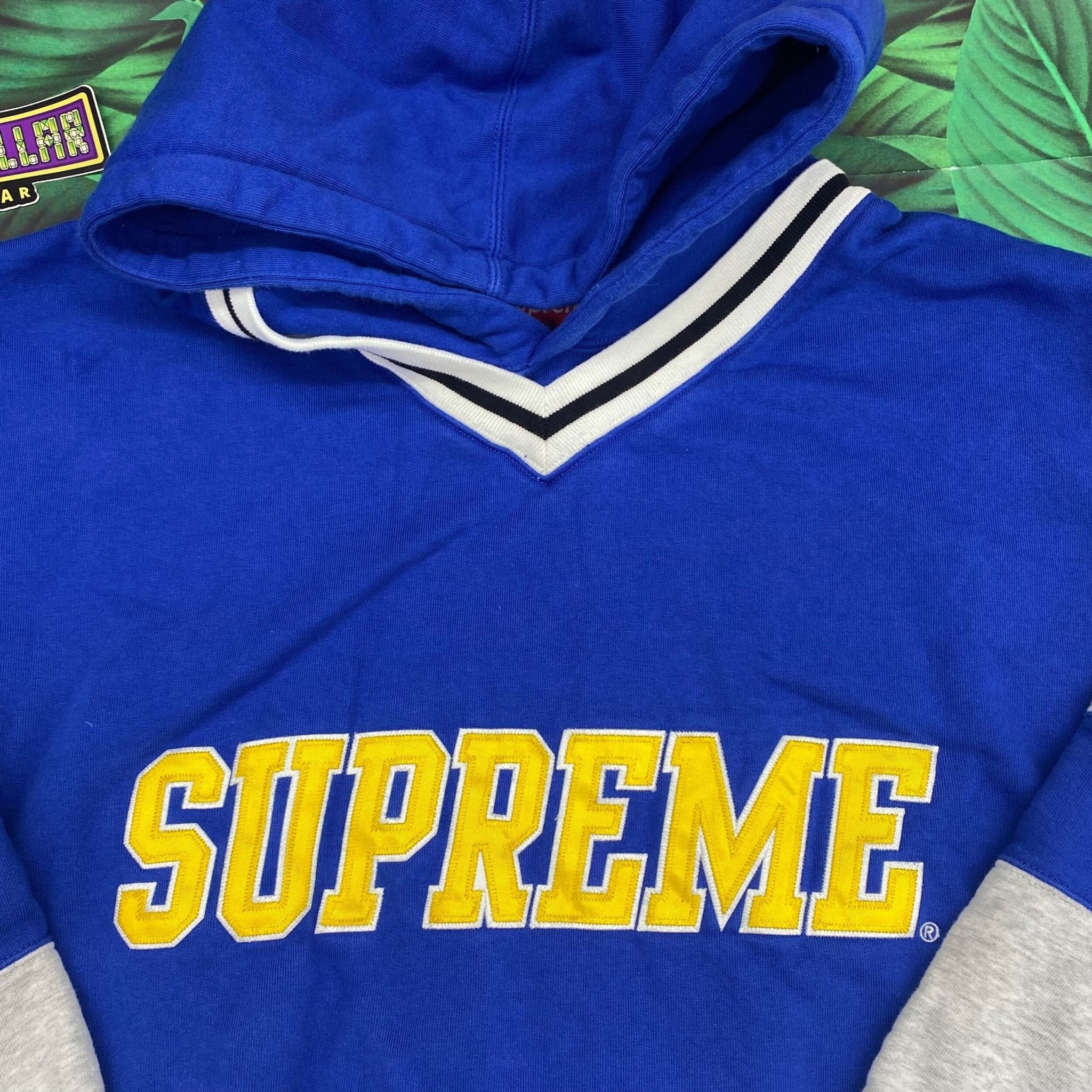 Supreme hockey hooded sweatshirt- XL – Million Dollar Streetwear