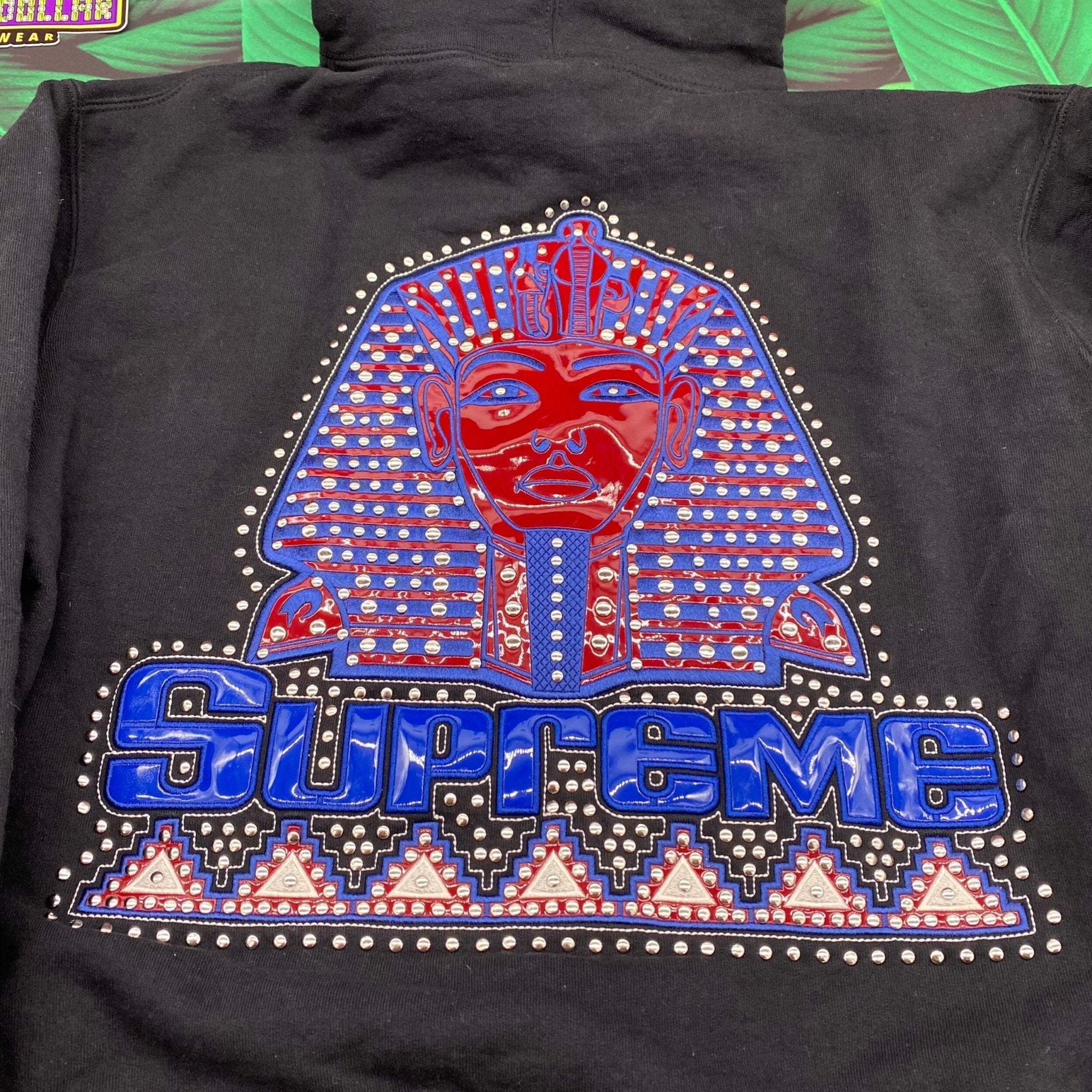 早者勝ち！ Supreme Red Pharaoh BRAND Studded Hooded Pharaoh (S