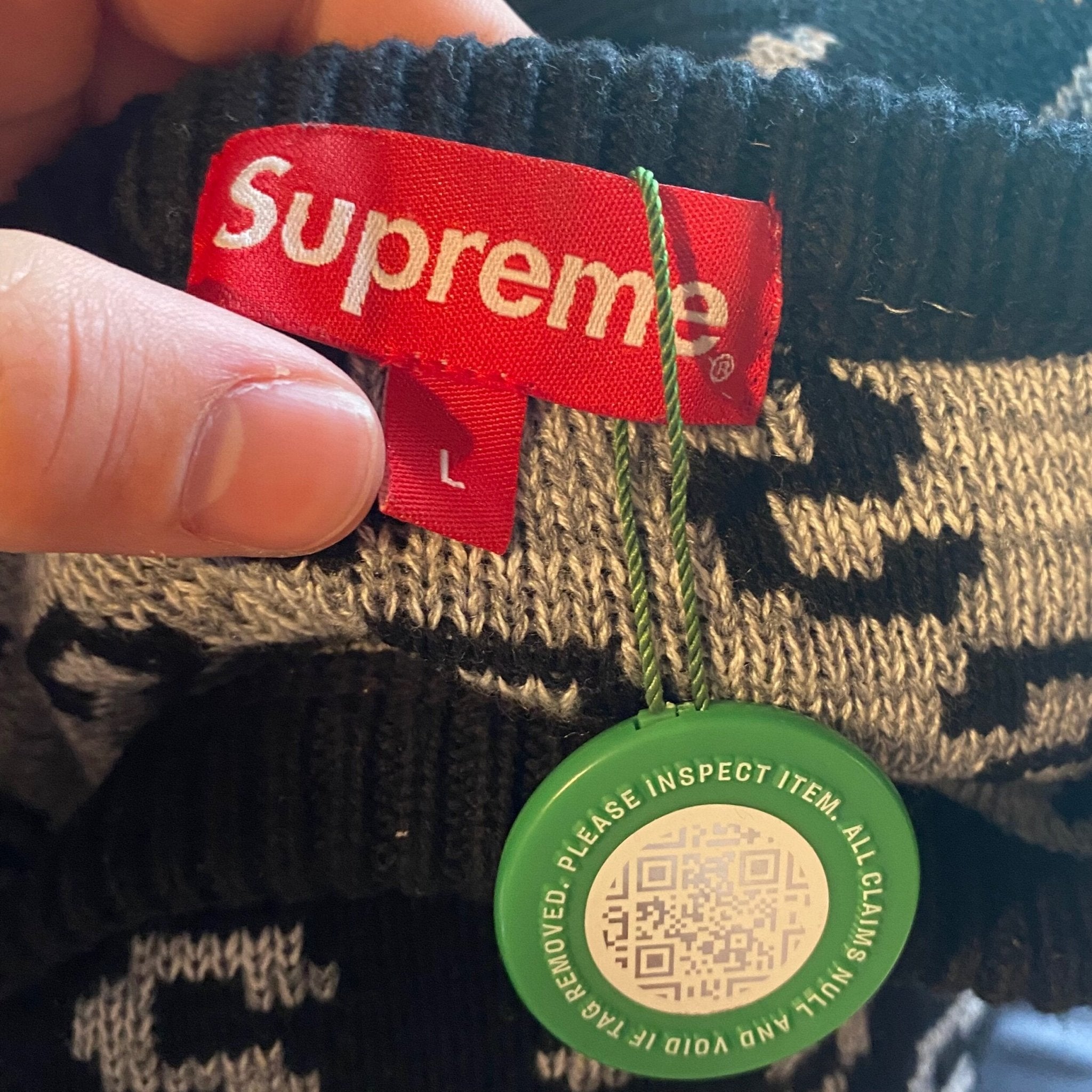 Supreme s repeat sweater- L