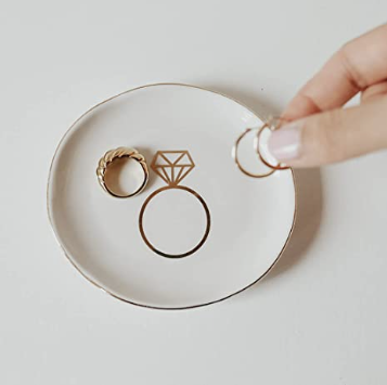 classic engaged ring dish holder