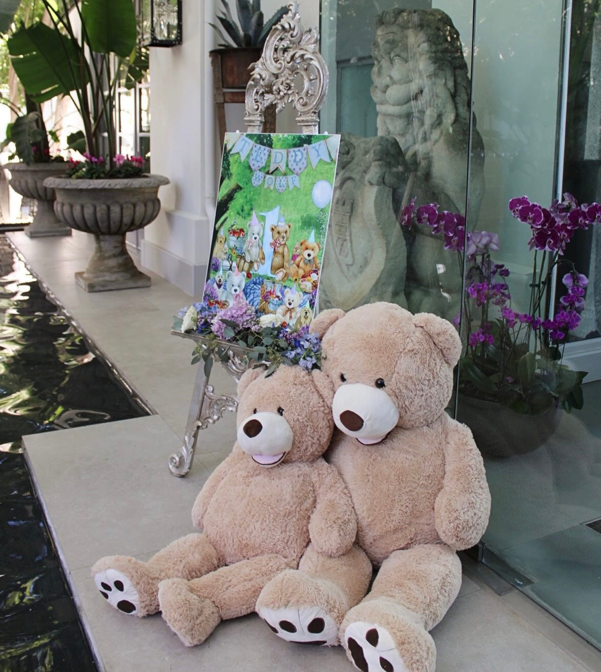 Teddy Bear welcome sign