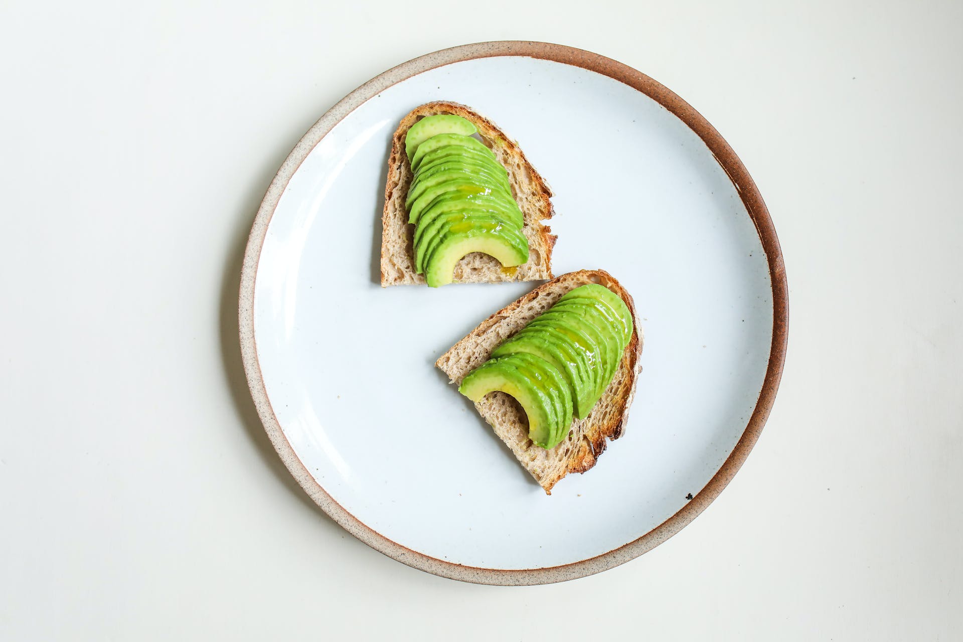 Avocado slices on bread.