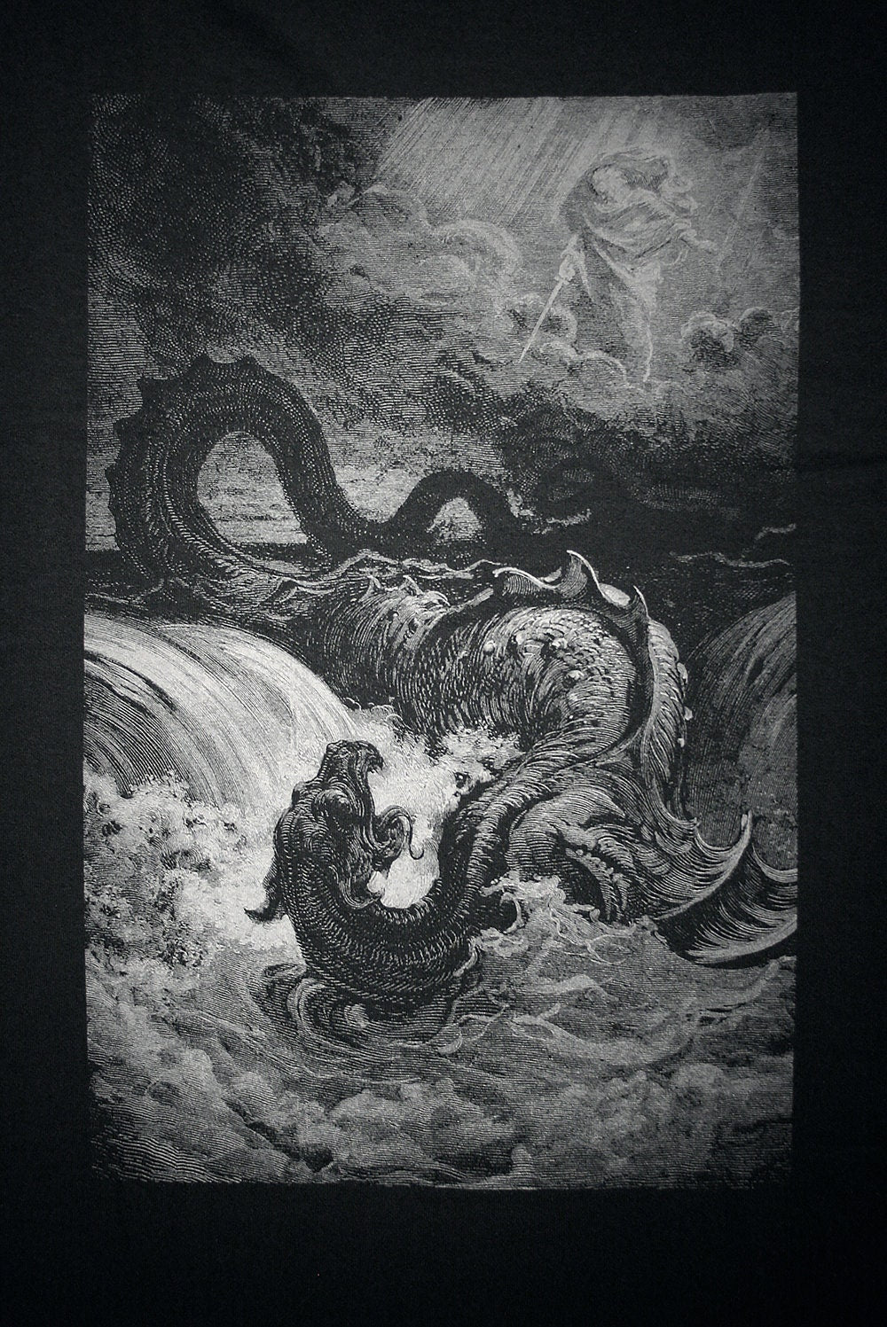 LEVIATHAN, Gustave Dore illustration - T-shirt – TORVENIUS