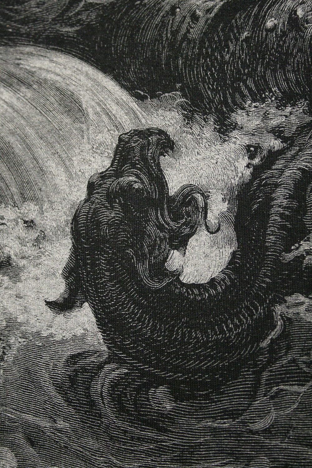 LEVIATHAN, Gustave Dore illustration - T-shirt – TORVENIUS