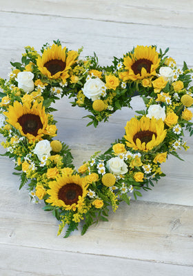 Image of Striking Sunflower Heart