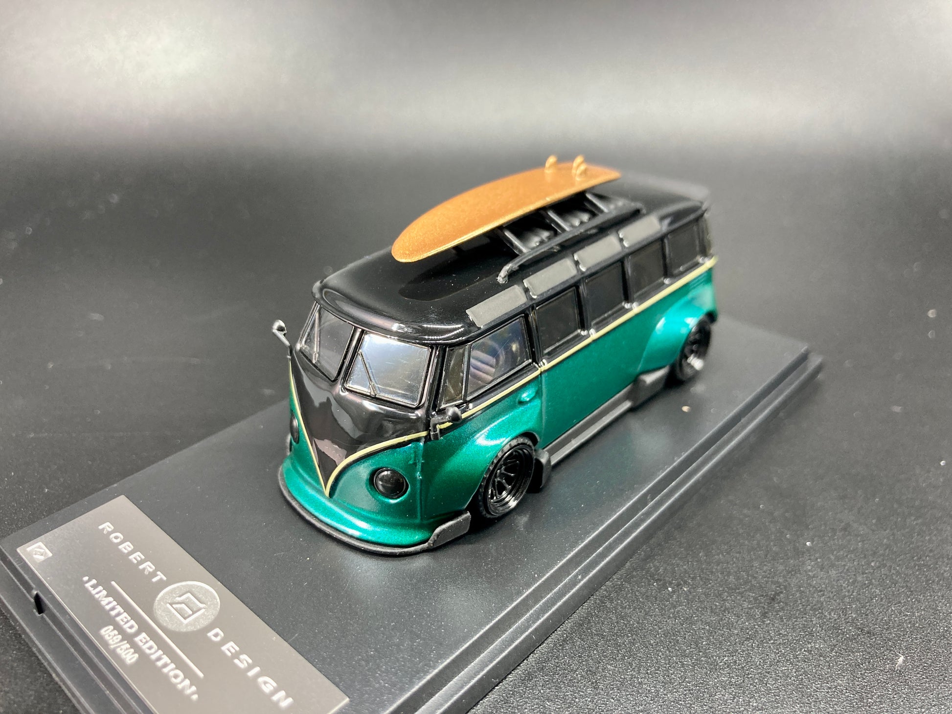 Inspire Model 1/64 Volkswagen Kombi Camper Van Robert Design-Model J(V –  Big Boy Studio UK