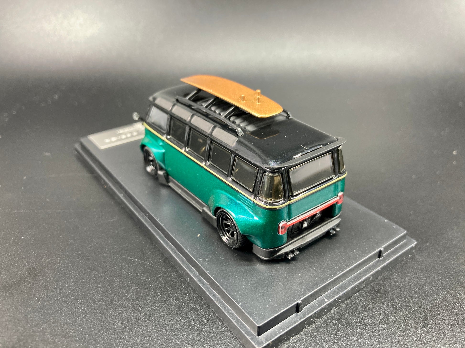 Inspire Model 1/64 Volkswagen Kombi Camper Van Robert Design-Model J(V –  Big Boy Studio UK