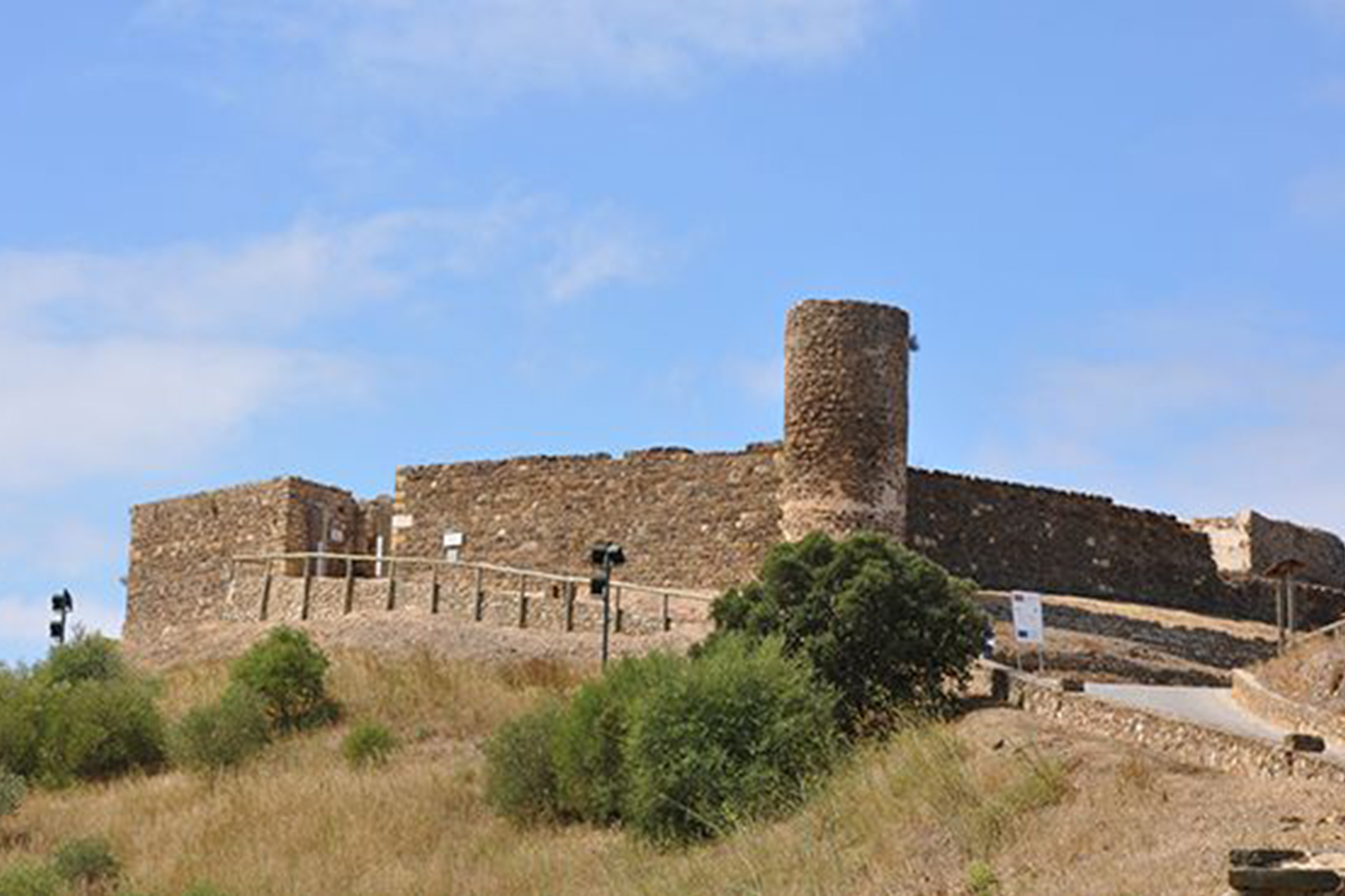 (Destination) Castle in the Algarve