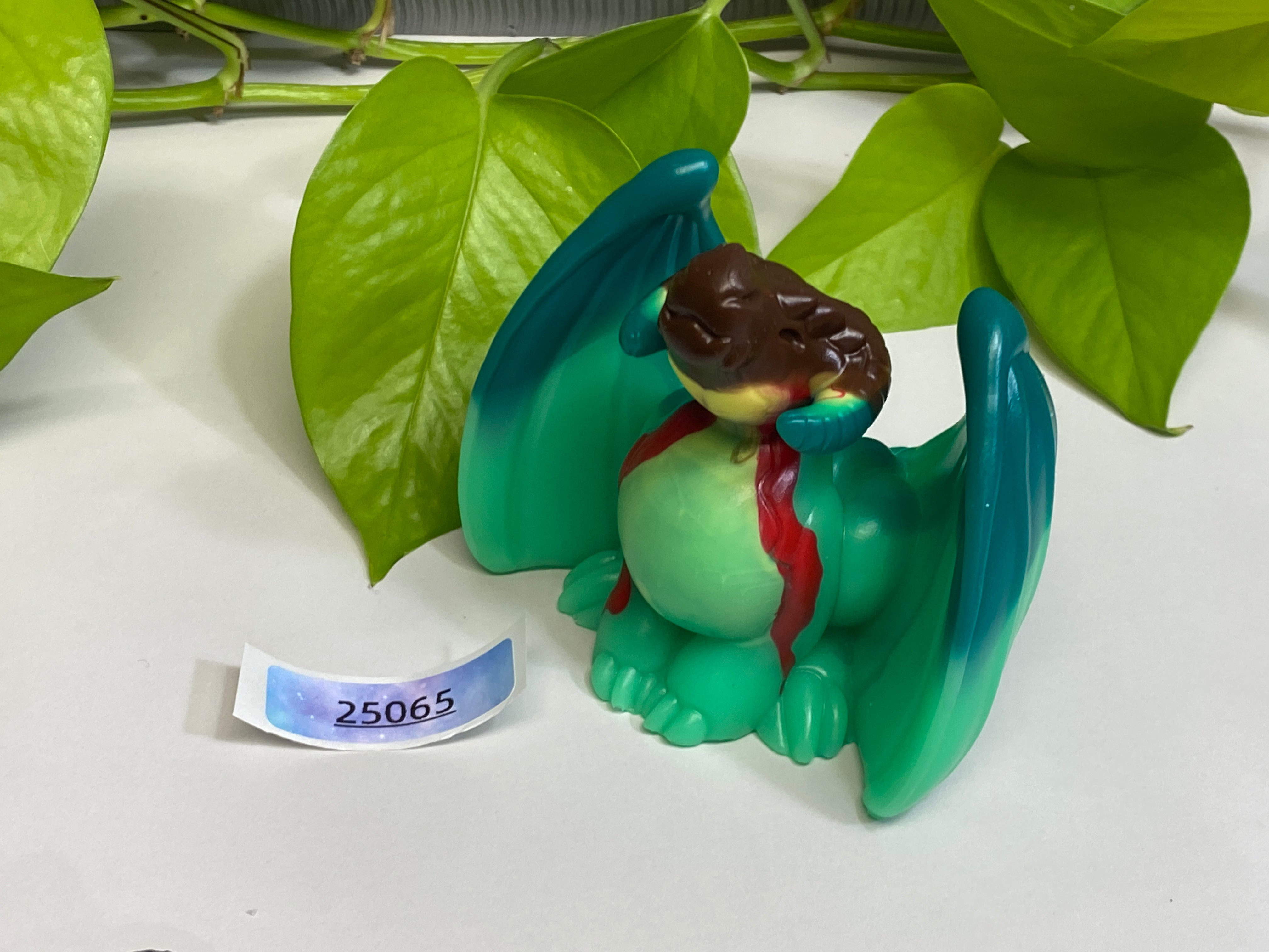 Tektonik - Dragon Squishy - Large - Soft - UV - GITD - 25065