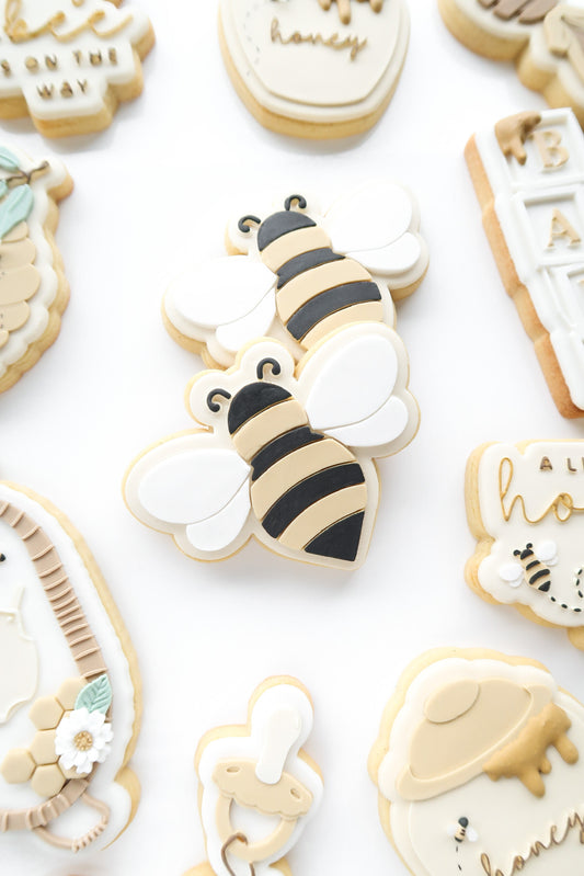 3 Bee Decorations, Bumble Bee Party, Bee Baby Shower, Bumble Bee Birthday,  Bumblebee Party, Bee Birthday, Bee Themed Party, Beehive Decor -   Finland