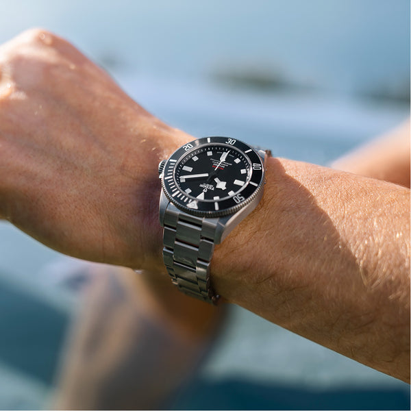 things to consider before buying a dive watch