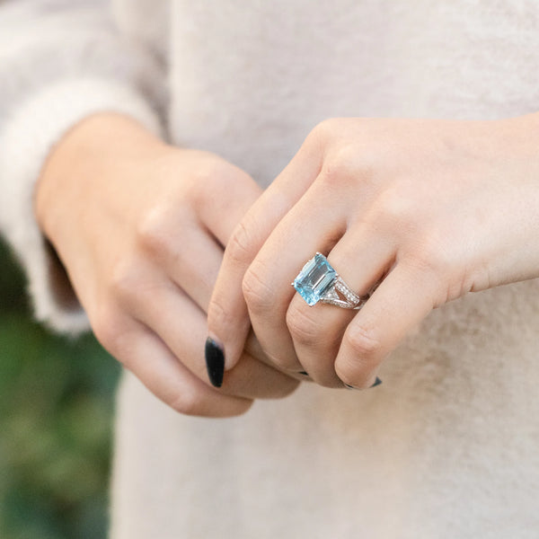 Aquamarine and Platinum Settings for Engagement Rings