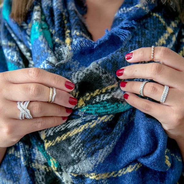 Diamond knuckle rings