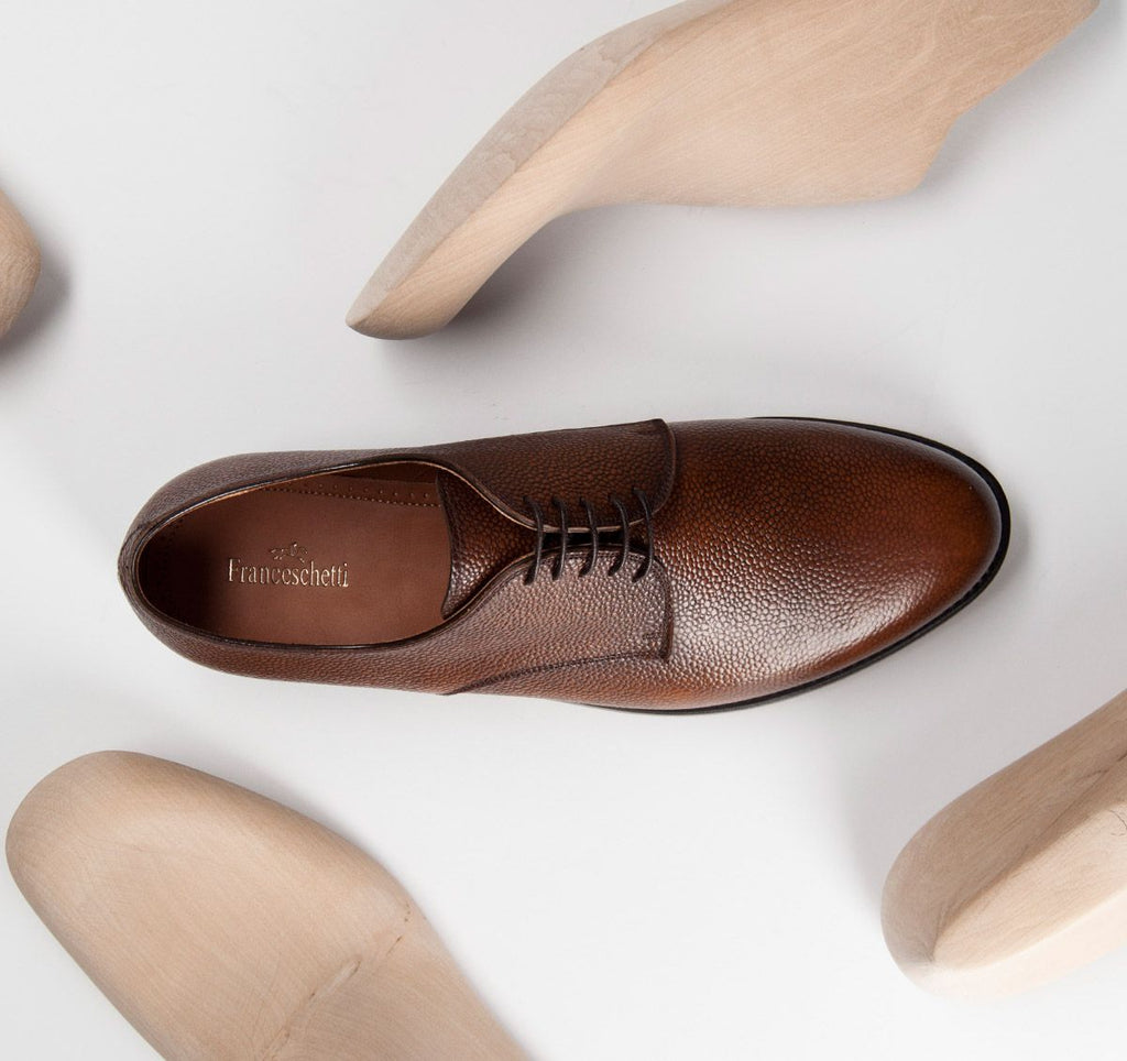 Scarpe classiche uomo con formelle in legno