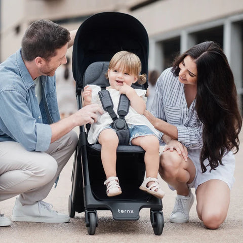 Toddlers love TernX Carry On with its ergonomic seat