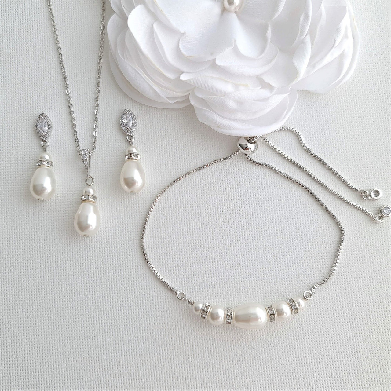 Classic White Fresh Water Pearl necklace bracelet and earrings set   Jewelry by Glassando