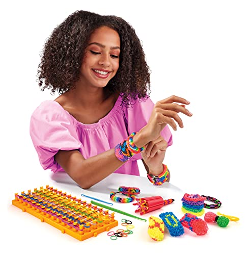Cra Z Art Cra-Z-Loom Ultimate Tub 8000 Latex Free Rubber Bands and 100 “S”  Clips for Making Crafts in Bold and Bright Colors, multi