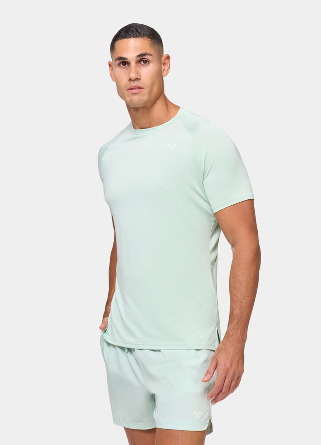 Ultralight Gym Tee - Aqua Foam - Feature_c9f11a79-e489-4861-b863-6b6f614c79d0