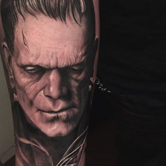 Tatouage de Frankenstein, par Miguel Camarillo