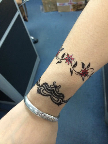 30 Awesome Dainty Small Tattoos Designs with Meanings  Body Art Guru