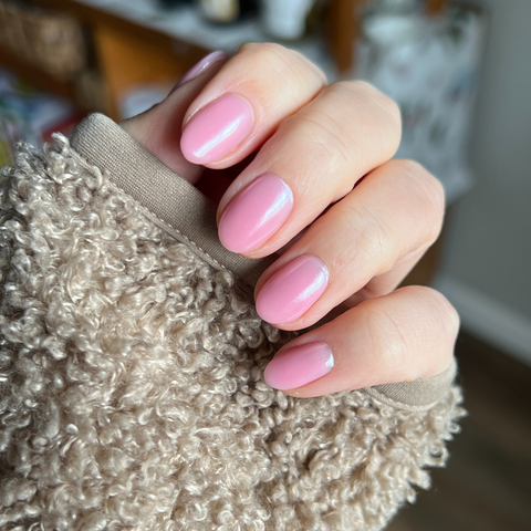 Feminine and Shiny Natural Light Pink Nail Color