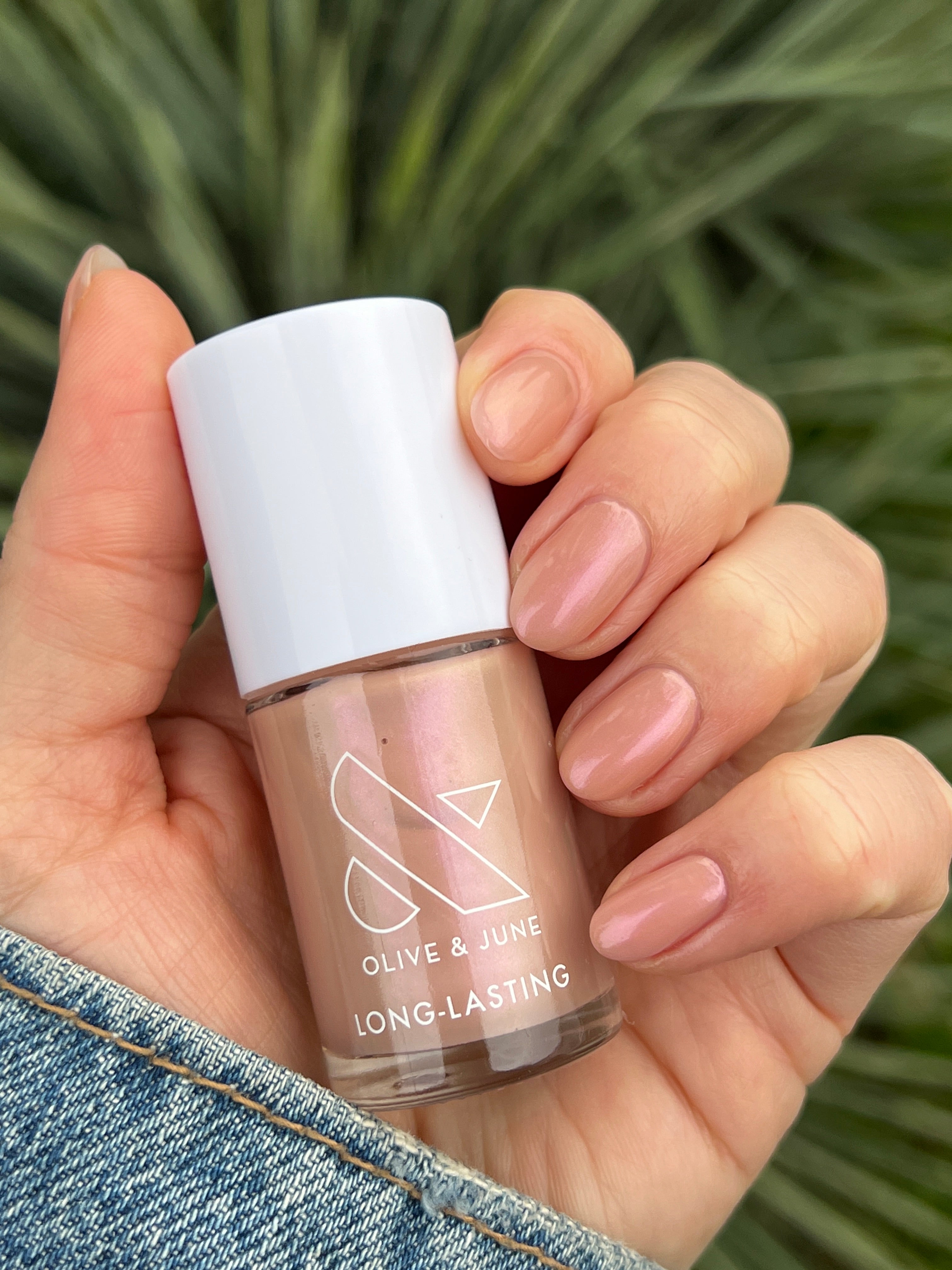 Olive & June Quick Dry Nail Polish Review 2022