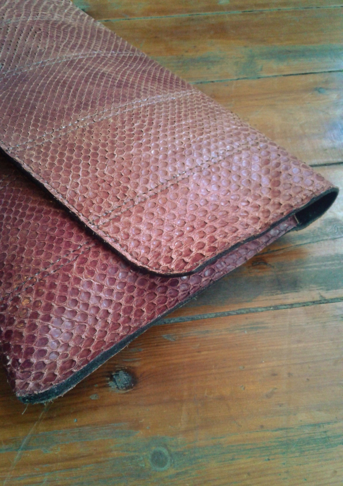 Chic Vintage Maroon Snakeskin Clutch Bag