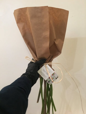 2020 Seasonal Flower Project subscription bouquet with Kraft paper and raffia sustainable packaging