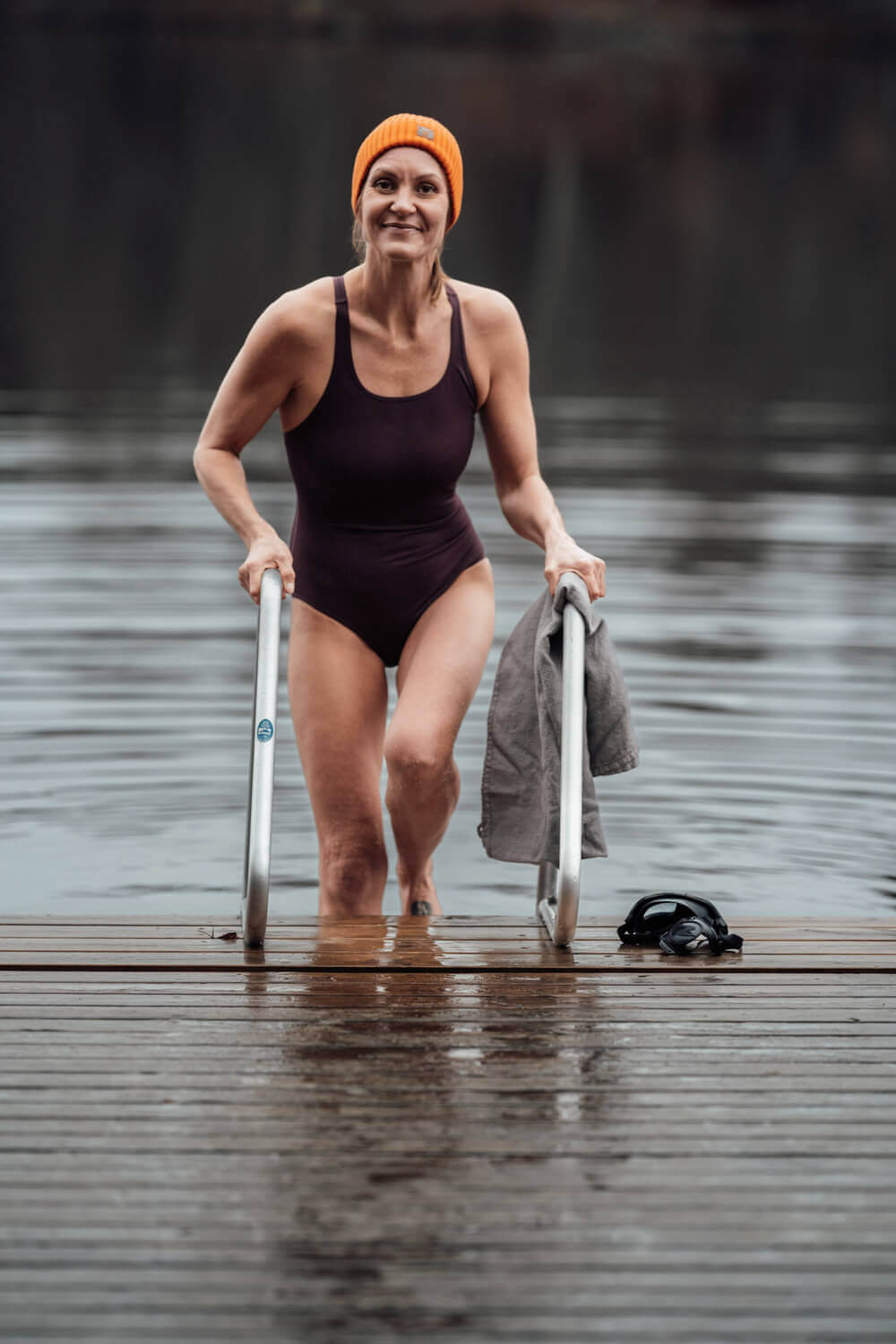 Winter swimming-cold-water-swim-northoutdoor