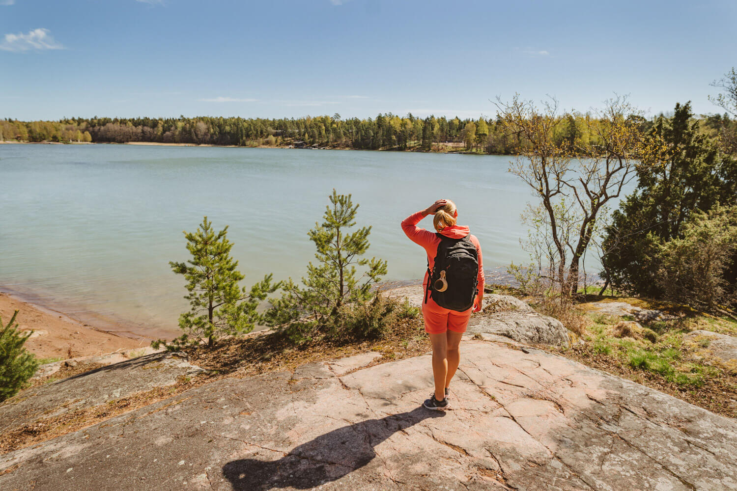 kati-jukarainen-huvila-och-huussi-nordutgång