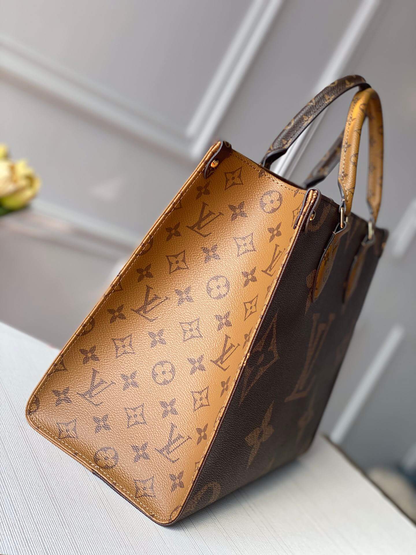 LOUIS VUITTON LOUIS VUITTON On the Go MM Tote Bag M45321 Monogram Giant  canvas Brown Used LV M45321