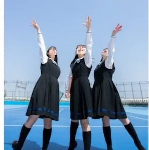 瀧野川女子学園高等学校の制服