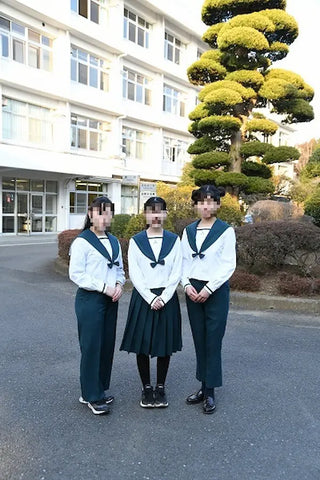 県立成田国際高等学校の夏服