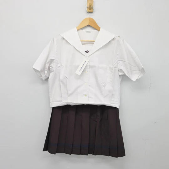共愛学園高校の制服