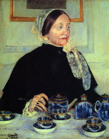Lady serving tea