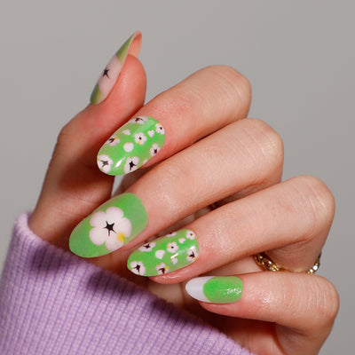 Green Flower Short Oval Press On Nails - BettyCora