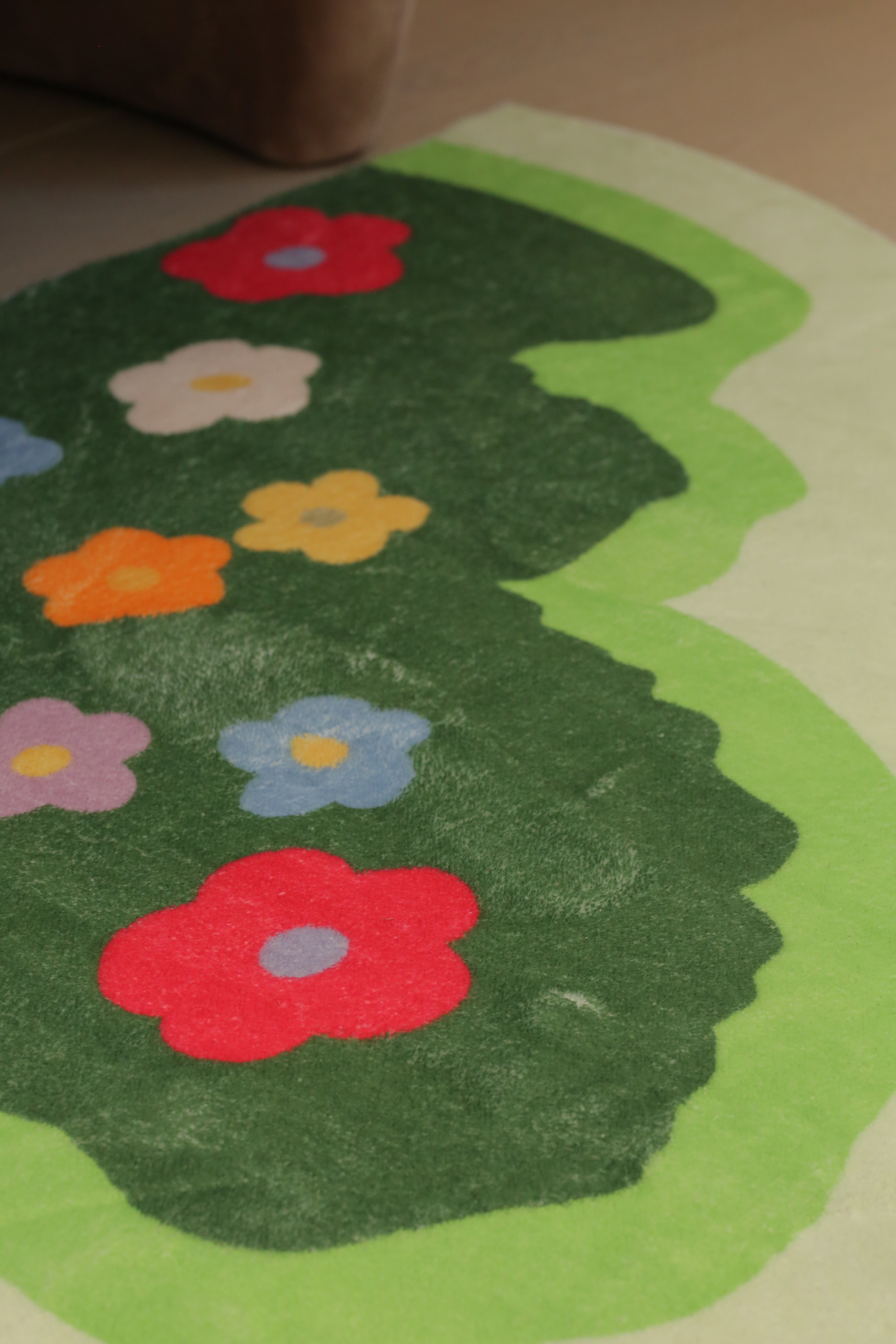 10.20 carpet0444.JPG__PID:69ebfb96-30e5-4748-b83d-122a4389ea0f