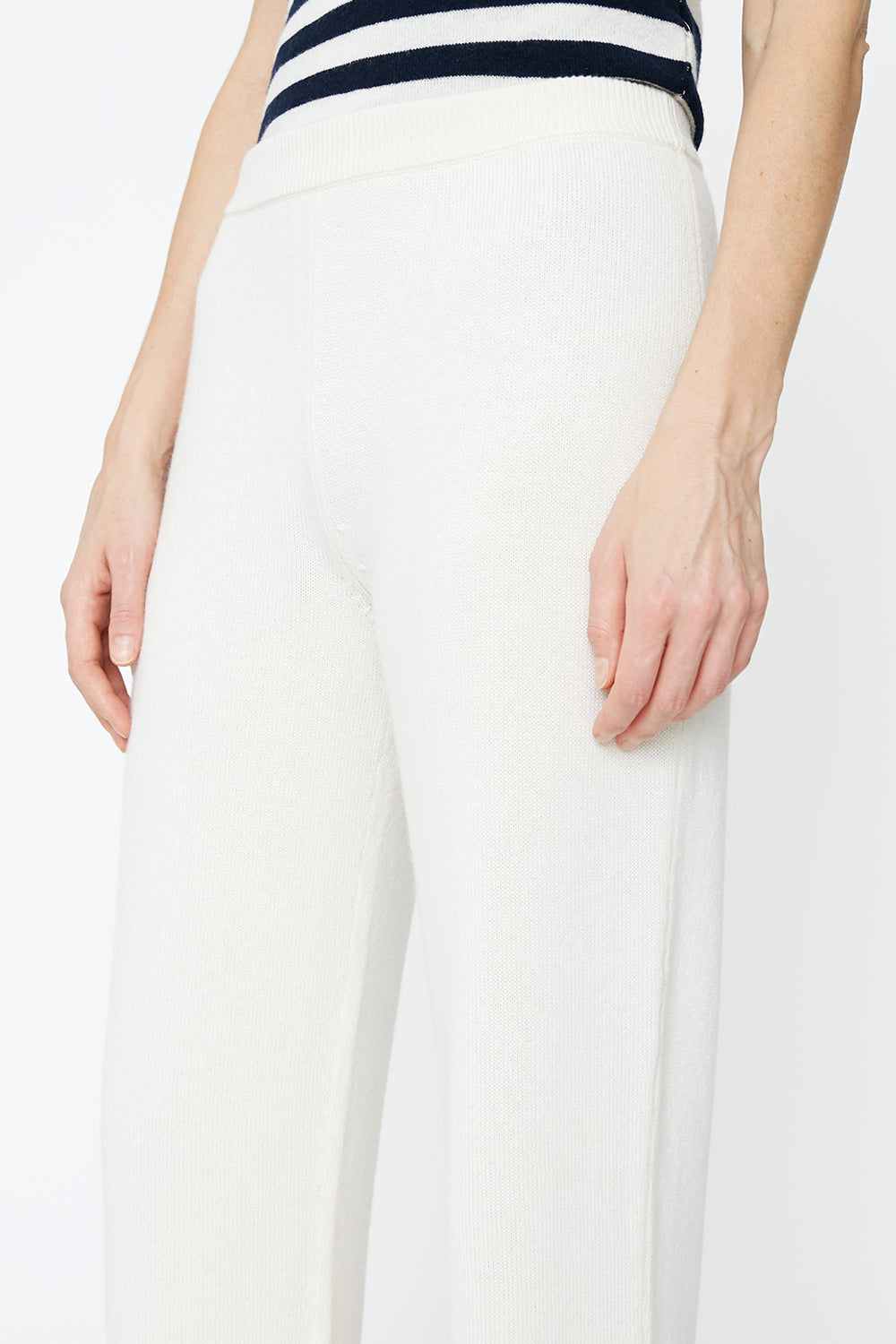 Lauren Ralph Lauren Woman ZEEYA ANKLE FLAT FRONT - Trousers - mascarpone  cream/off-white - Zalando.co.uk