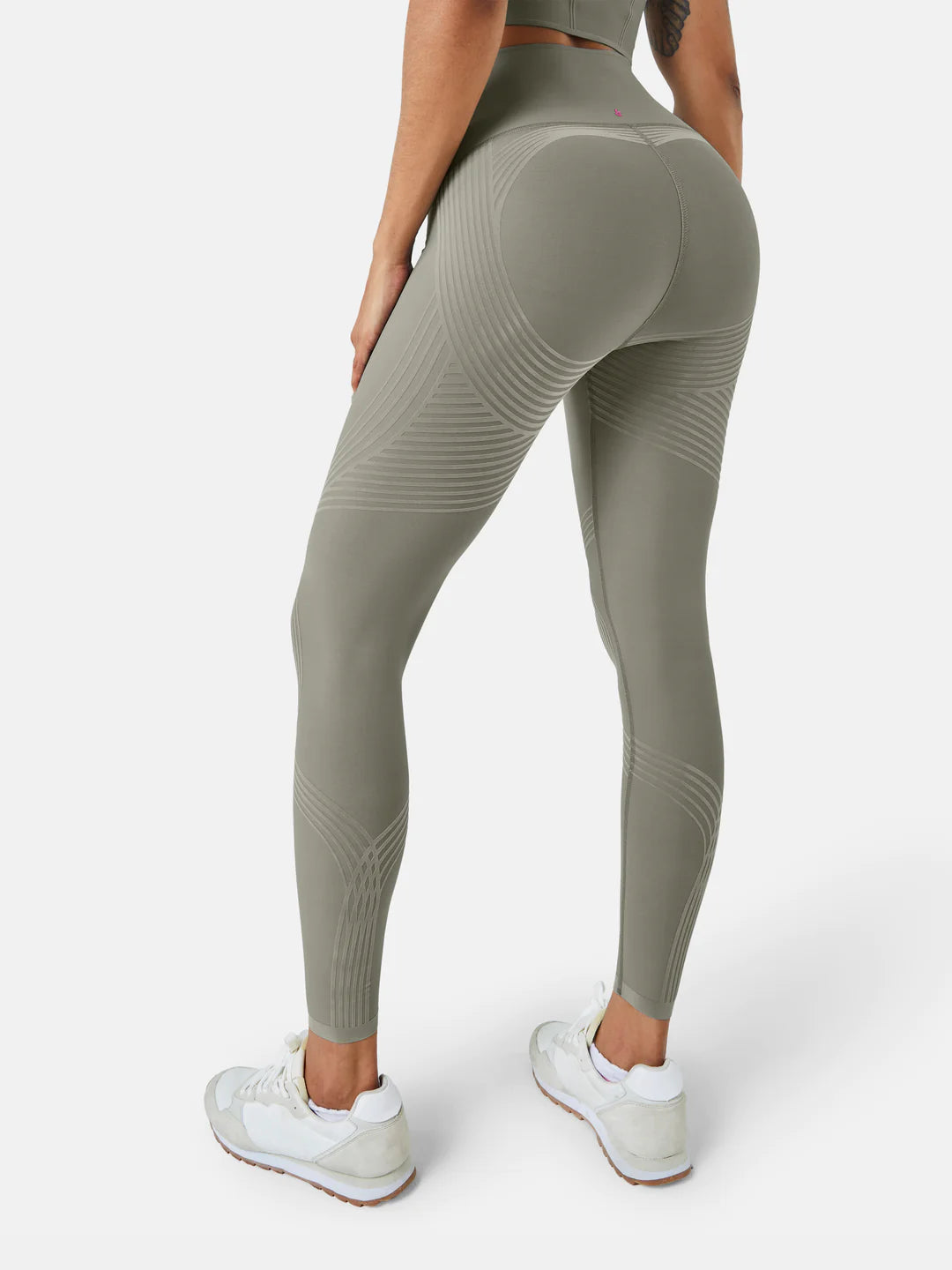 Best Muscle Support For the New Season - Fanka Body Sculpt 7/8 Legging