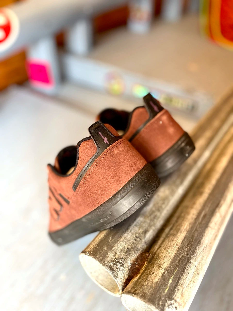 Fotografía de las zapatillas de skate New Balance Numeric Deathwish Jamie Foy 306