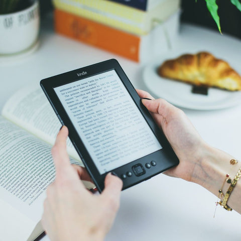 The Digital Age: E-books and the Internet