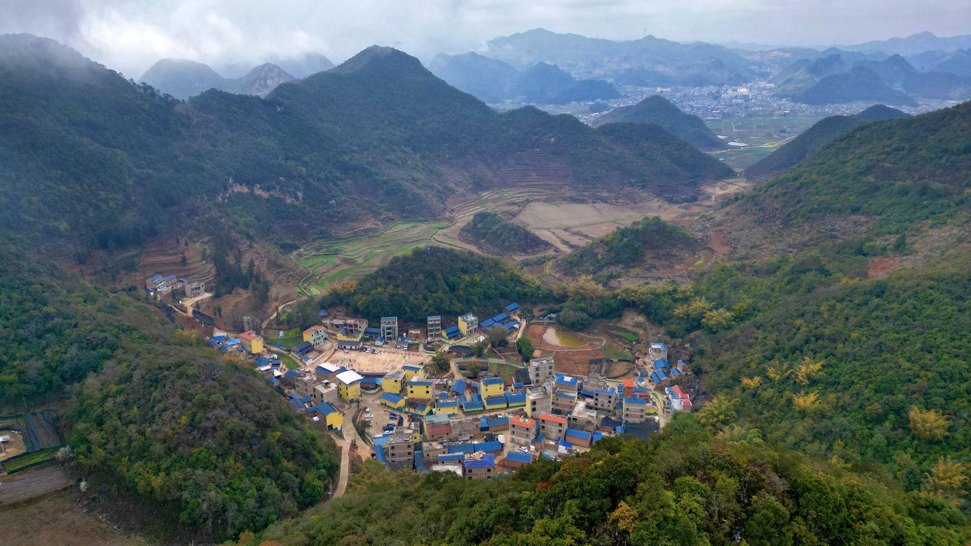 lu shui tang pu erh tea village