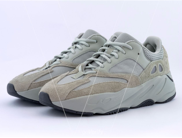 yeezy ortholite 700