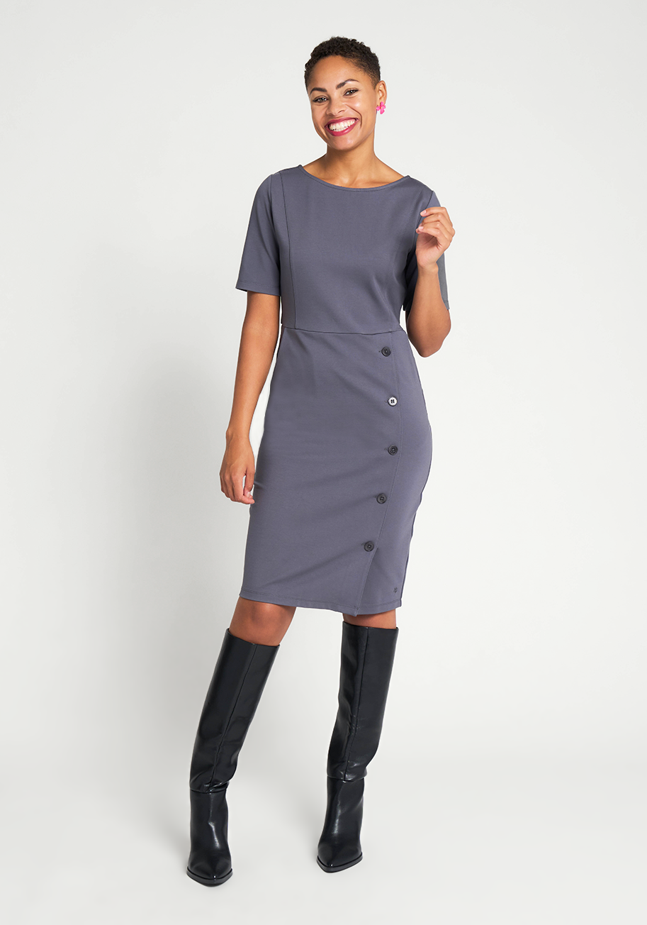 Bateau Neck Pencil-Skirt Below the Knee Fitted Pocketed Back Vent Dress