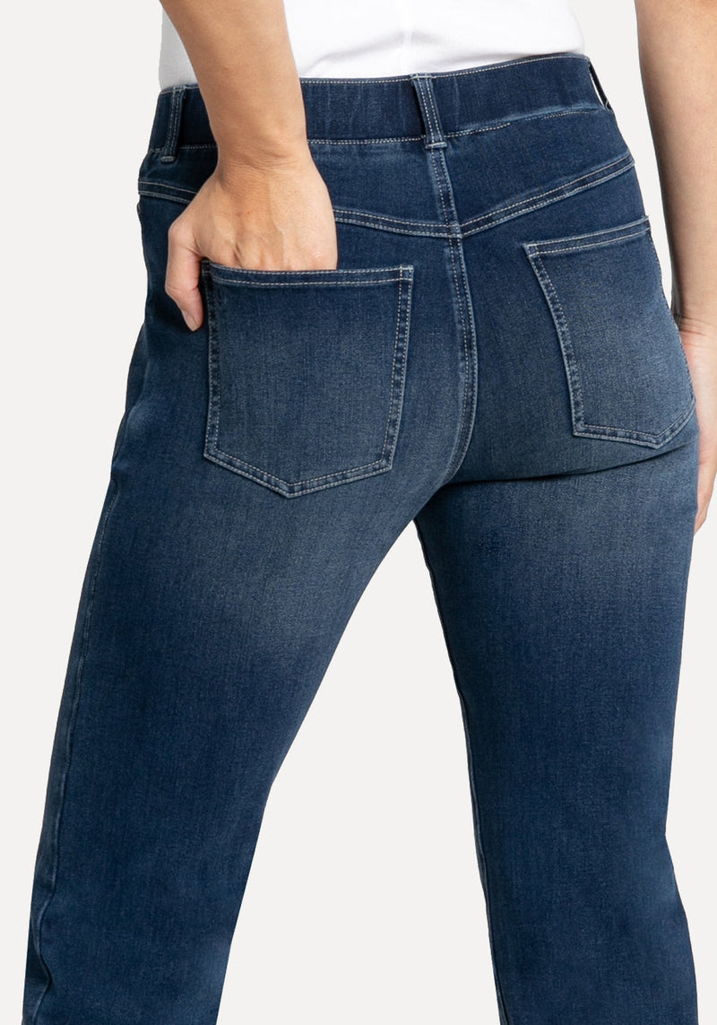 Basic Editions Women's Classic Straight Leg Jeans