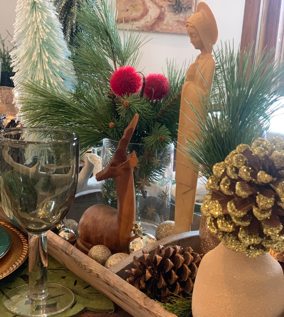 Dining Room Holiday Decorating Ideas - The Apartment at Cactus Creek - December 2023